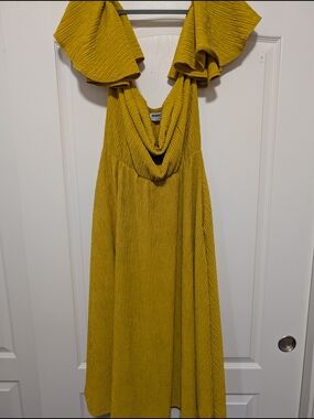 Rebdolls Mustard Yellow Pleated Midi Dress